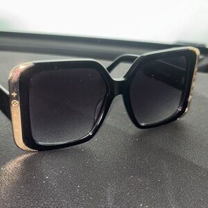 Louis Vuitton Black Square Gradient Sunglasses with Gold- Originally Over $800+!